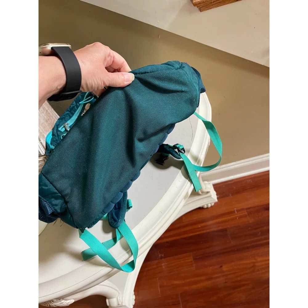 The North Face Borealis Backpack Teal Mint Green Laptop Sleeve Outdoors Daypack